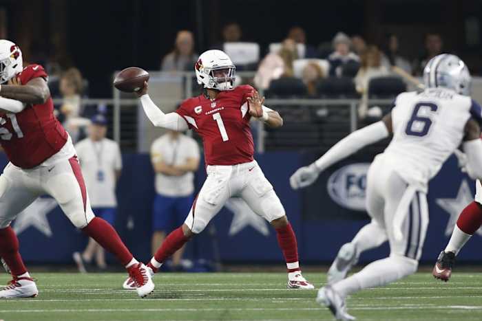 Arizona Cardinals QB Kyler Murray throws pass against Dallas Cowboys